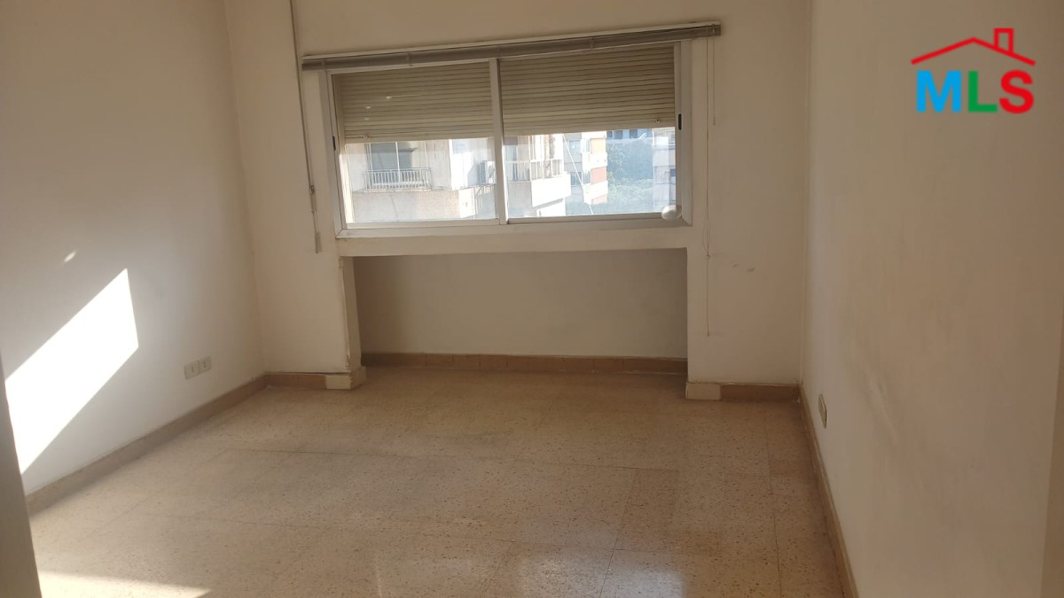 105 SQM Office For Sale In Horsh Tabet