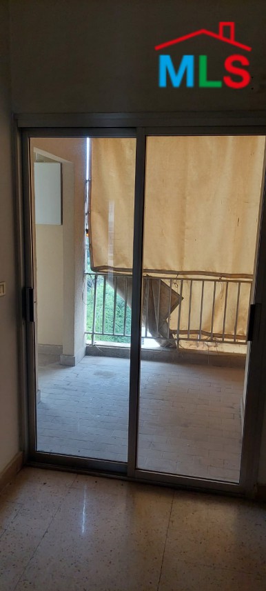 105 SQM Office For Sale In Horsh Tabet
