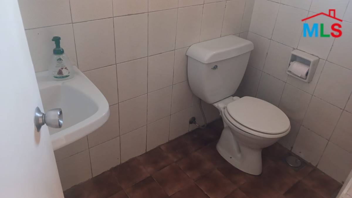105 SQM Office For Sale In Horsh Tabet