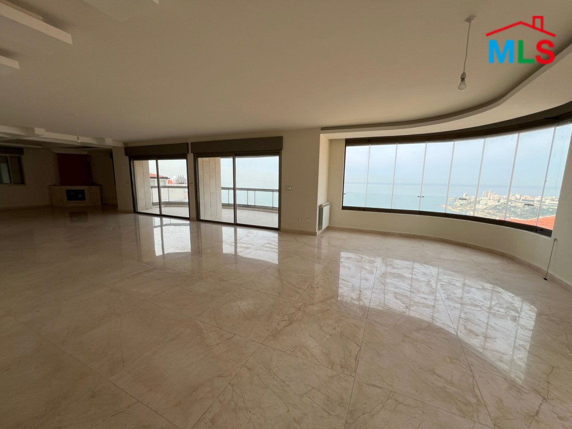 Spacious 500 SQM Apartment With A Beautiful View For Sale in Kfarhbeib