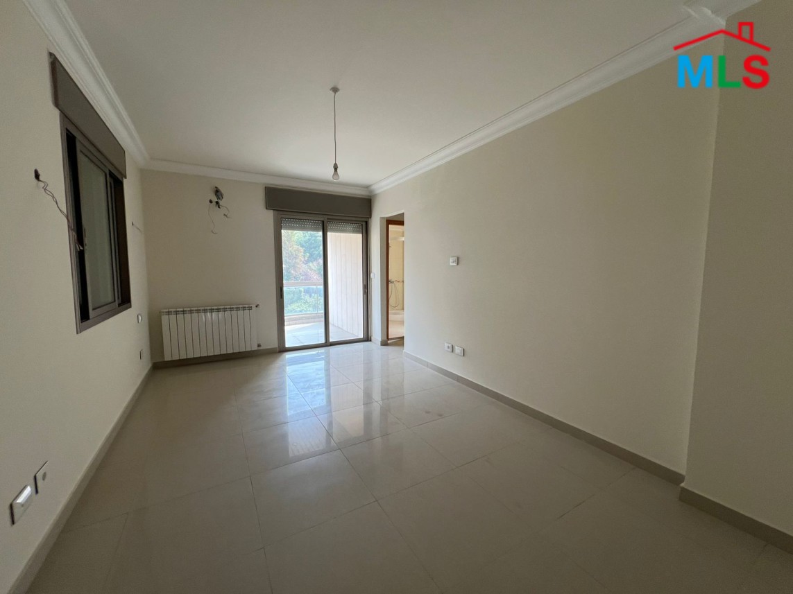 Spacious 500 SQM Apartment With A Beautiful View For Sale in Kfarhbeib