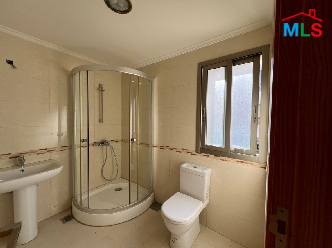 Spacious 500 SQM Apartment With A Beautiful View For Sale in Kfarhbeib