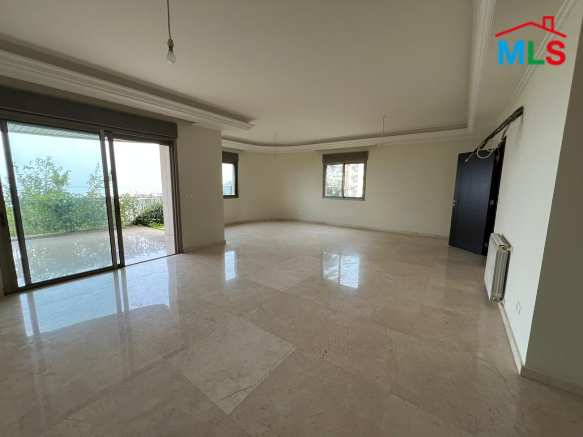 Spacious Apartment With A Big Garden For Sale in Kfarhbeib