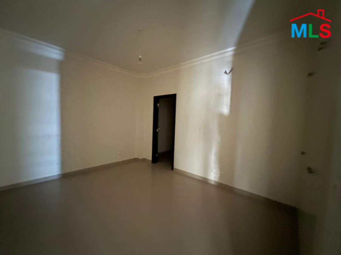 Spacious Apartment With Garden For Sale in Kfarhbeib