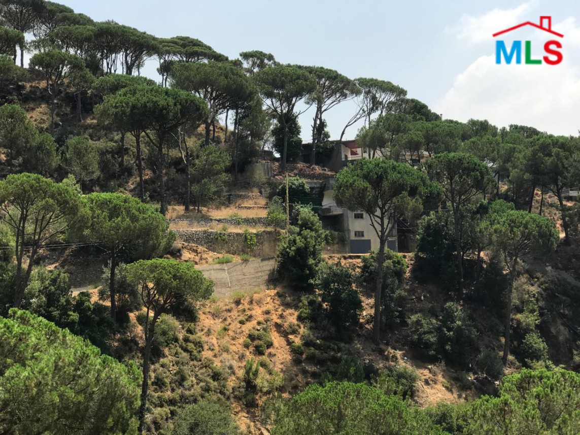915 SQM Land For Sale in Baabdat With A Nice View