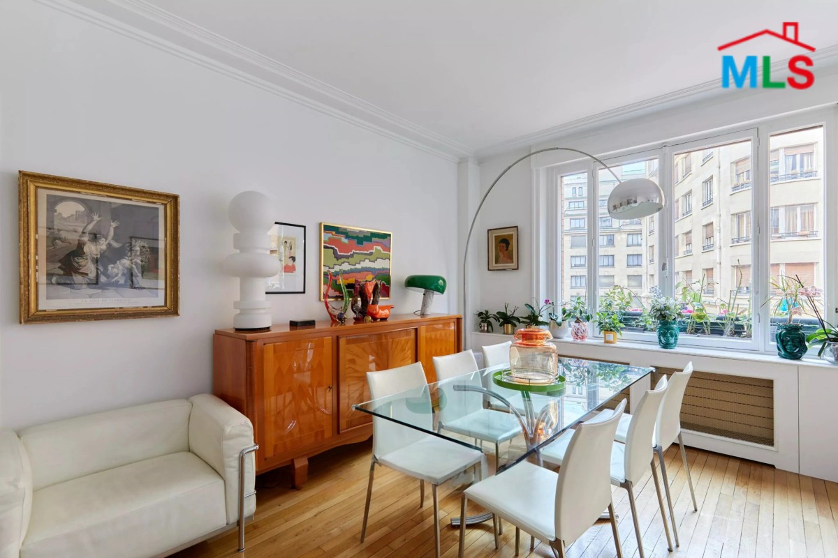 2-BEDROOM APARTMENT FOR SALE l Ave. FOCH-RUE DURET I PARIS 16ème l FRANCE- 71m2