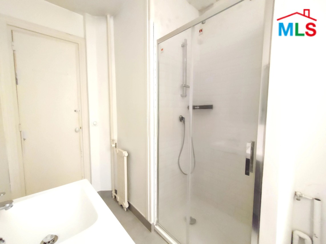 ONE BEDROOM APARTMENT FOR SALE l PARIS 16ème l FRANCE- 45m2