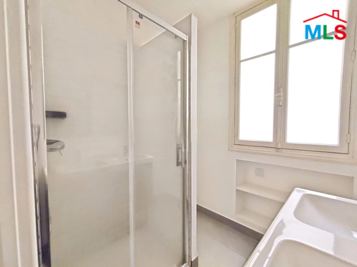 ONE BEDROOM APARTMENT FOR SALE l PARIS 16ème l FRANCE- 45m2
