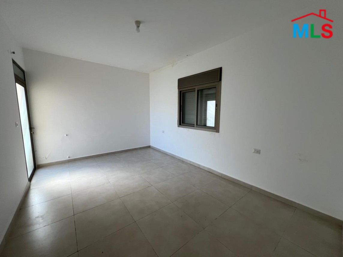 3-Bedroom Deluxe Apartment For Sale In Hboub, Jbeil