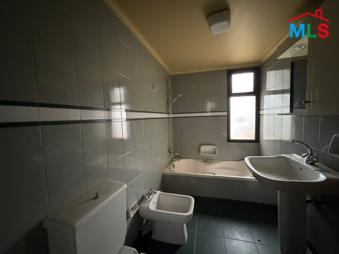 Spacious Villa With Terrace For Sale In Monteverde