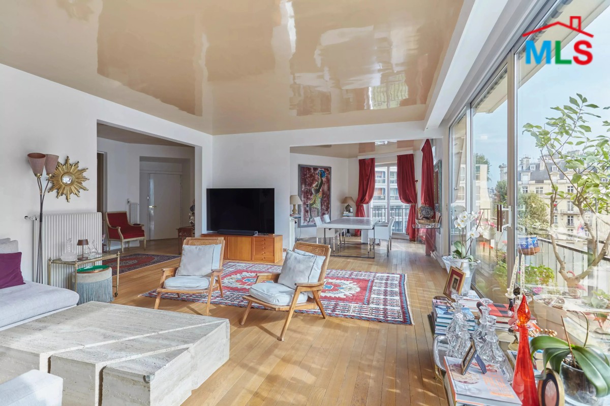 3-BEDROOM APARTMENT FOR SALE l CHAILLOT l PARIS 16ème l FRANCE - 140m2