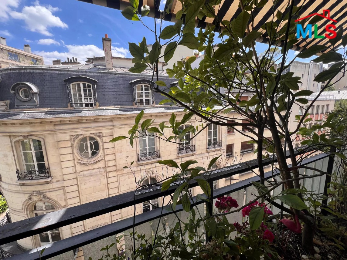 3-BEDROOM APARTMENT FOR SALE l CHAILLOT l PARIS 16ème l FRANCE - 140m2