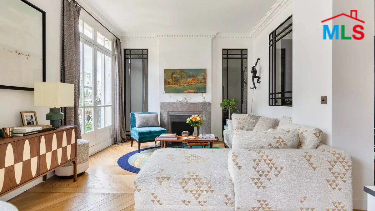 DUPLEX APARTMENT FOR SALE l Sq. LAMARTINE l PARIS 16ème l FRANCE - 97m2