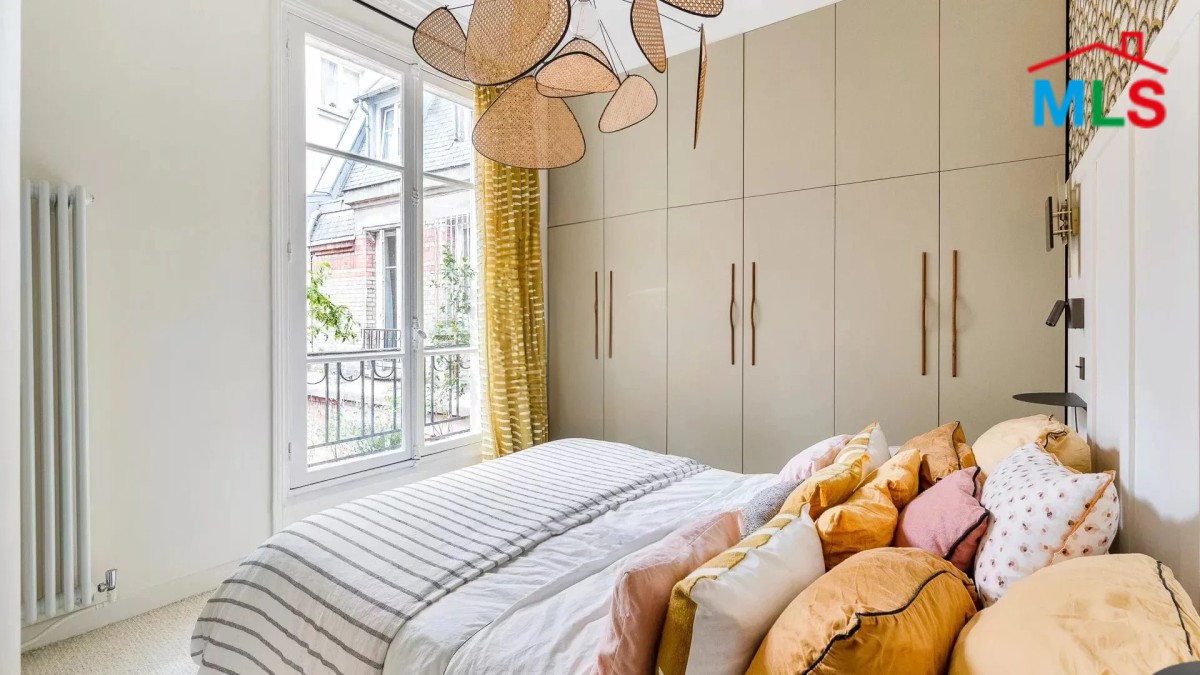 DUPLEX APARTMENT FOR SALE l Sq. LAMARTINE l PARIS 16ème l FRANCE - 97m2