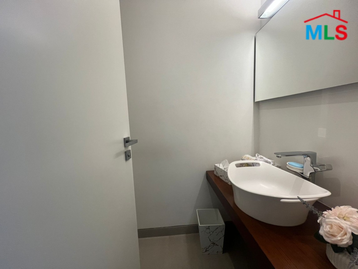 3-Bedroom Unfurnished Apartment with City View For Sale in Achrafieh, Sodeco