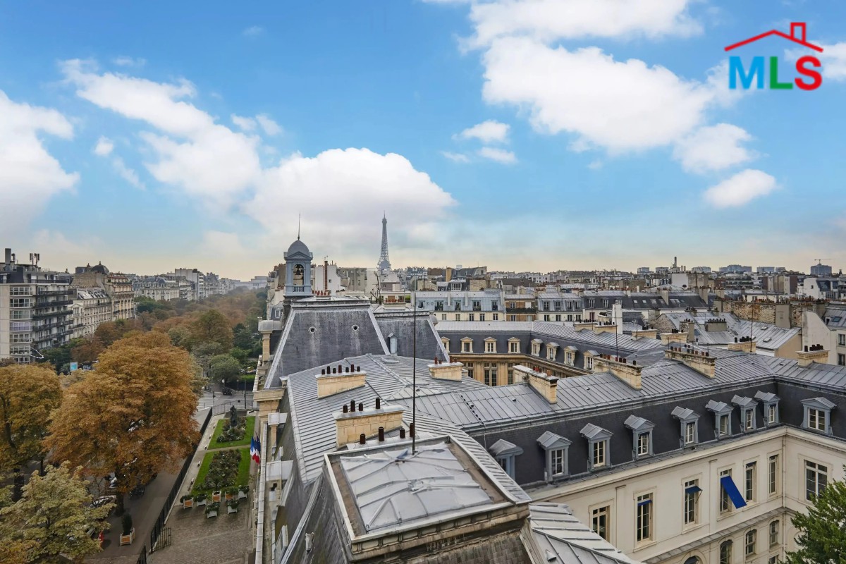 APARTMENT WITH OPEN VIEW FOR SALE IN MUETTE I PARIS 16ème l FRANCE- 91m2