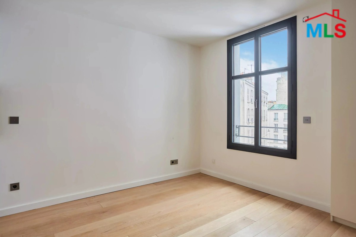 RENOVATED STUDIO FOR SALE l AUTEUIL I PARIS 16ème l FRANCE - 27m2