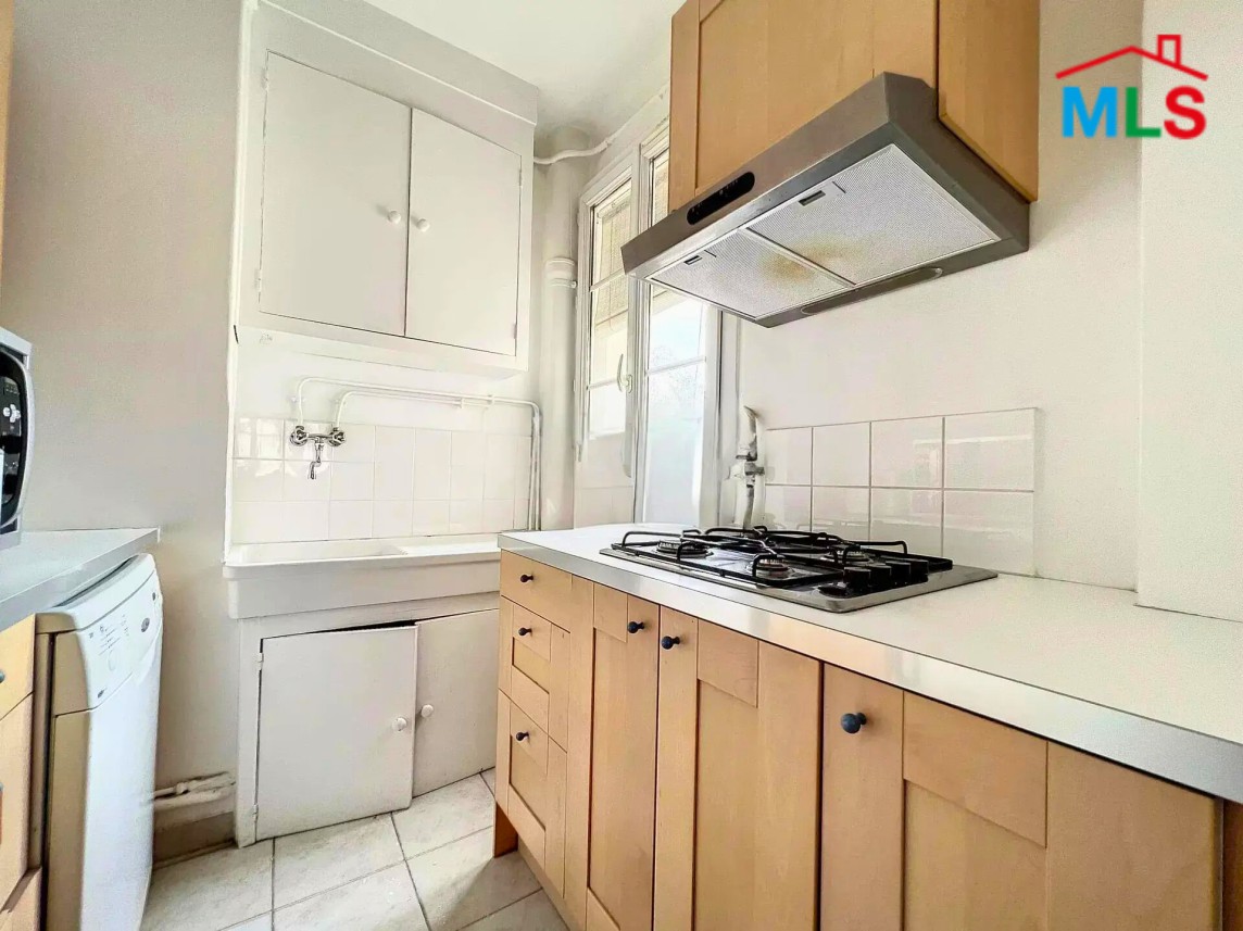 ONE BEDROOM APARTMENT FOR SALE I AUTEUIL l PARIS 16ème l FRANCE - 47m2
