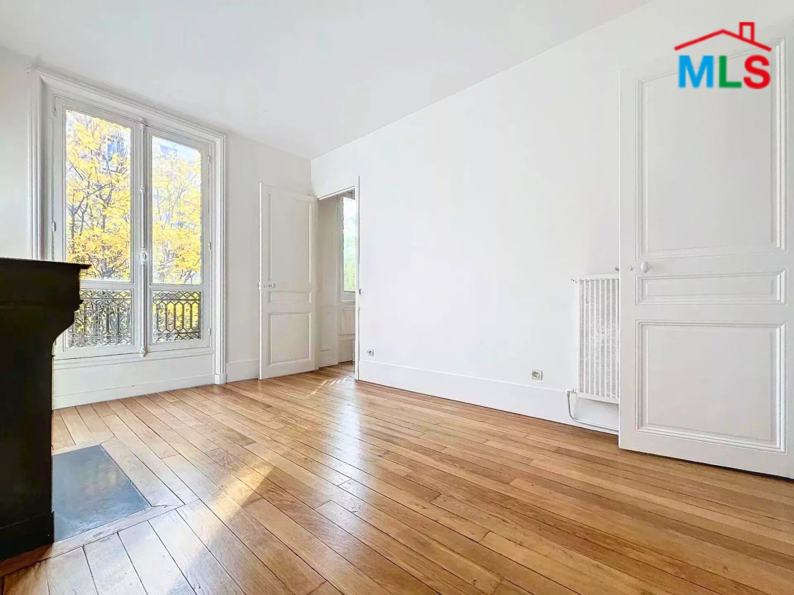 ONE BEDROOM APARTMENT FOR SALE I AUTEUIL l PARIS 16ème l FRANCE - 44m2