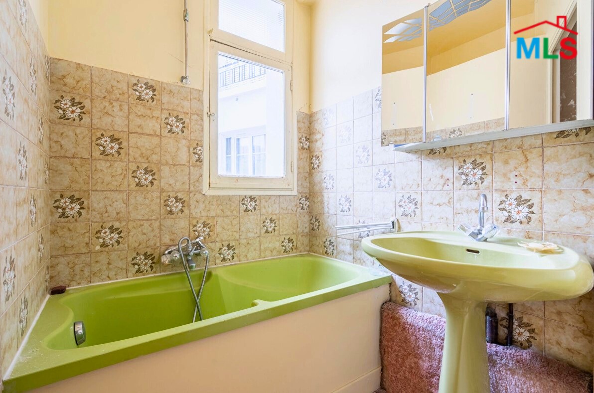 STUDIO FOR SALE l Sq. ALBIN CACHOT I PARIS 13ème l FRANCE - 20m2