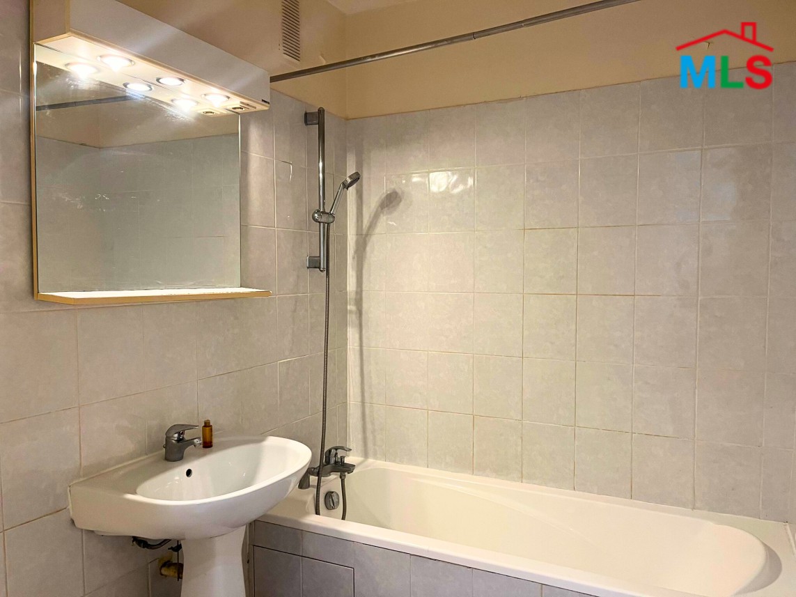 2-BEDROOM APARTMENT FOR SALE l VANVES l FRANCE - 70m2