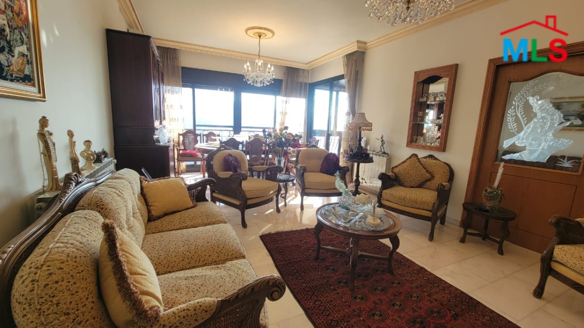 Spacious Apartment For Sale in Monteverde