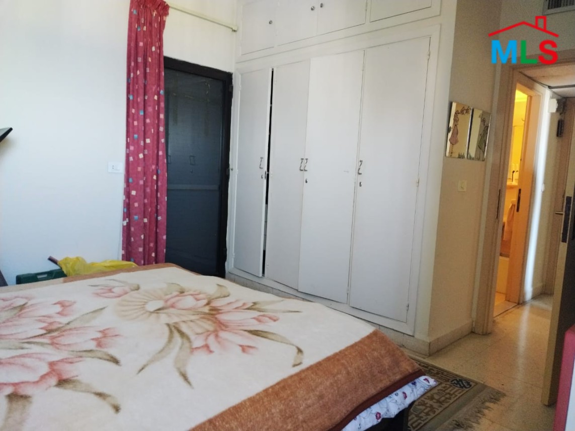 Triplex House With Seaview & 40 SQM Terrace For Sale in Haret Sakher