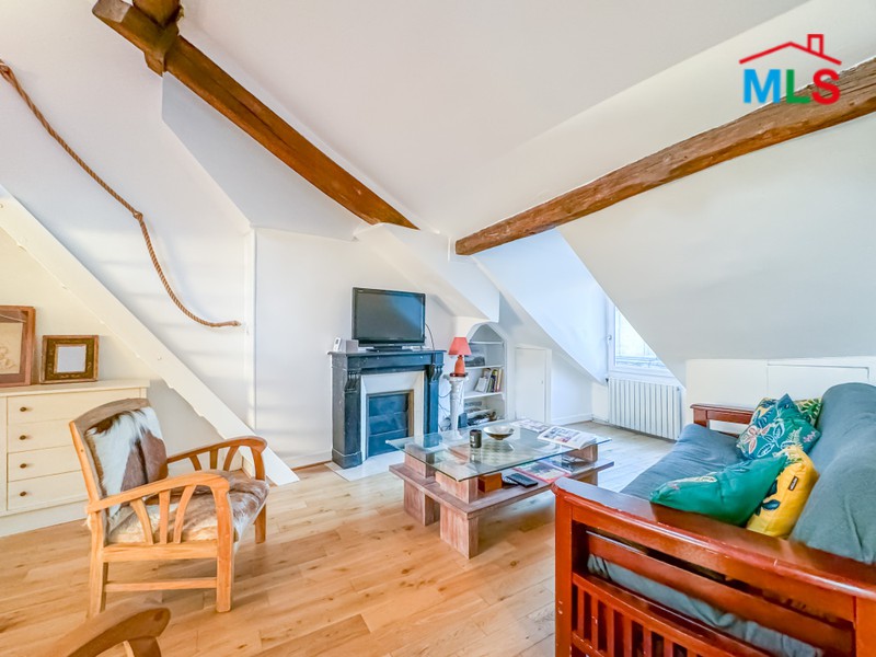 2 BEDROOMS APARTMENT FOR SALE l PARIS 6ème l FRANCE - 72m2