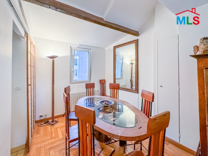 2 BEDROOMS APARTMENT FOR SALE l PARIS 6ème l FRANCE - 72m2