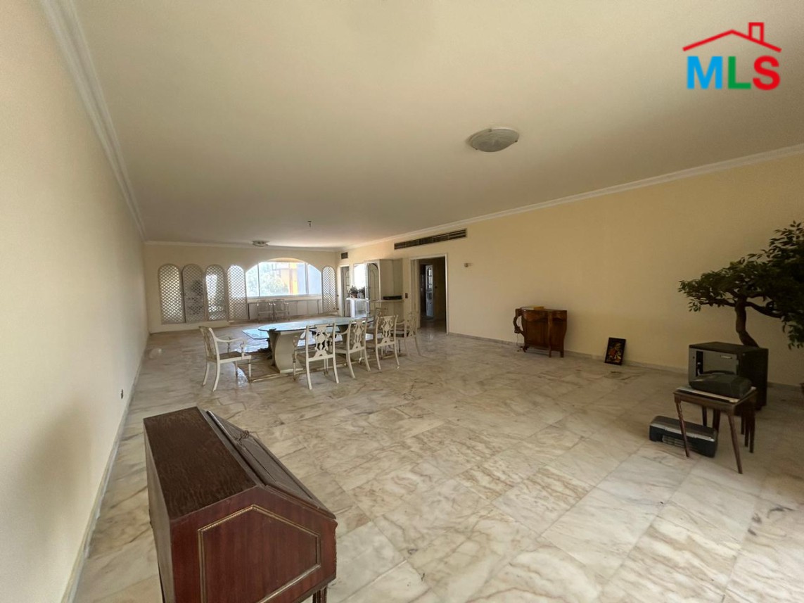 Spacious Apartment with City View For Sale in Koraytem