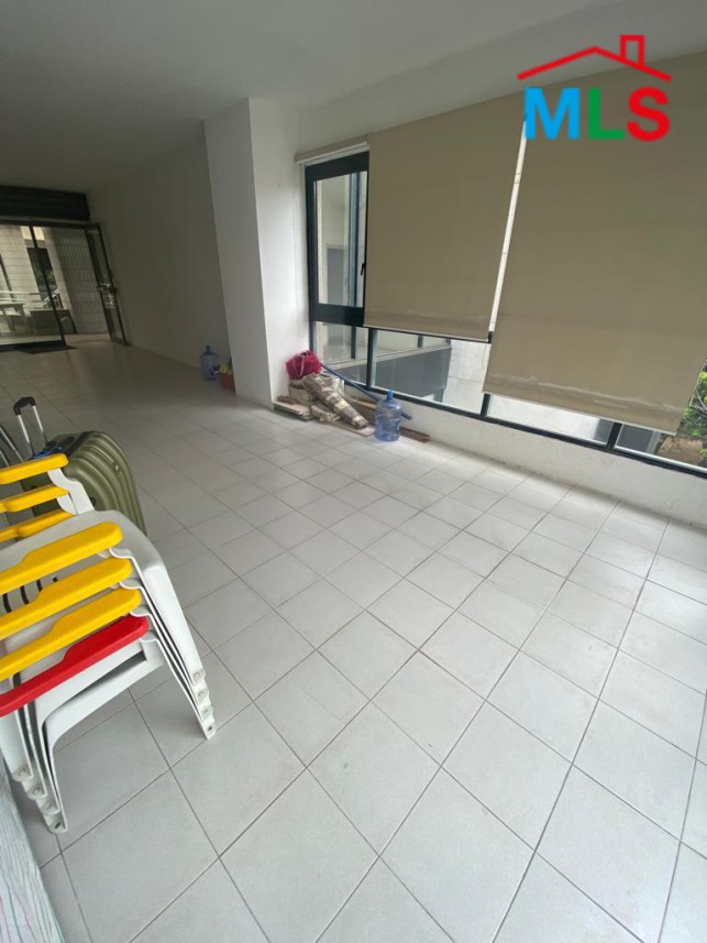 An Open Space Office For Sale in Zalka