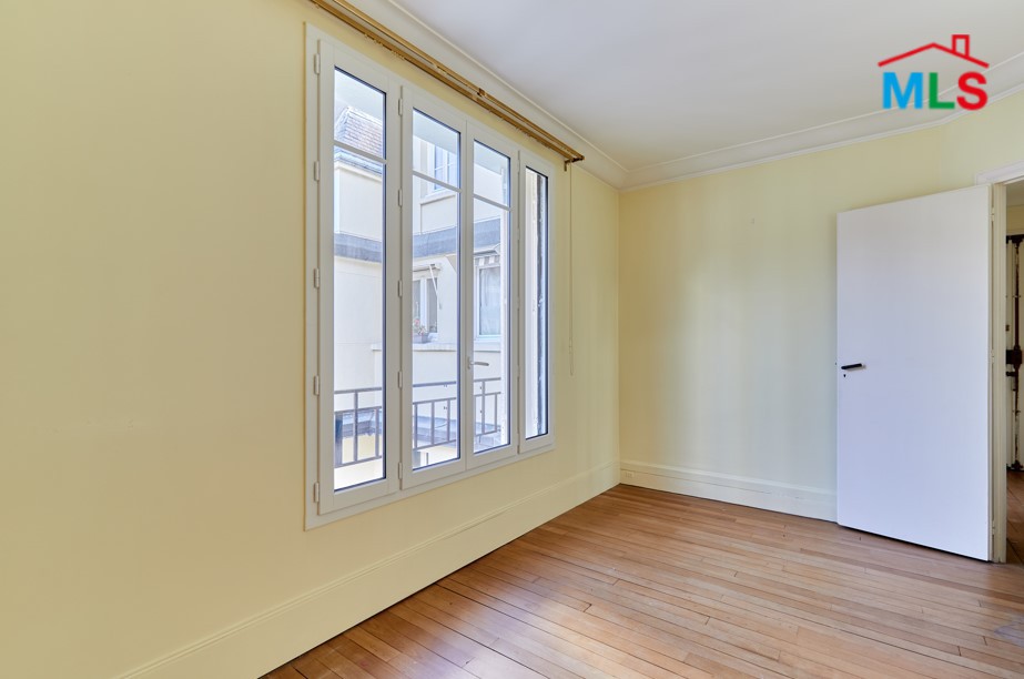 2-BEDROOMS APARTMENT FOR SALE l TROCADERO l PARIS 16ème l FRANCE - 59m2