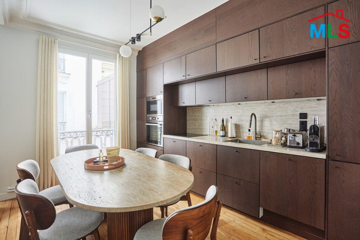 RENOVATED APARTMENT FOR SALE l MUETTE I PARIS 16ème l FRANCE - 60m2