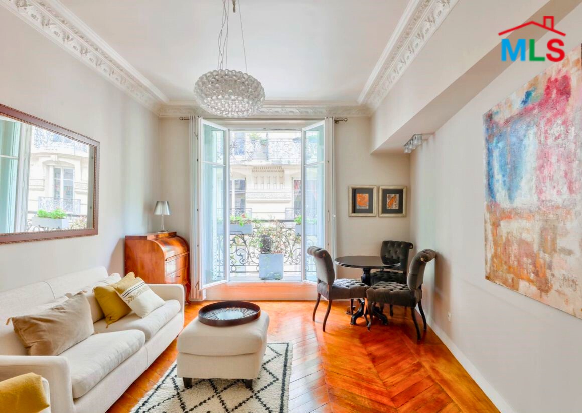 2-BEDROOM APARTMENT FOR SALE I PLACE BRETEUIL l PARIS 15ème l FRANCE - 59m2