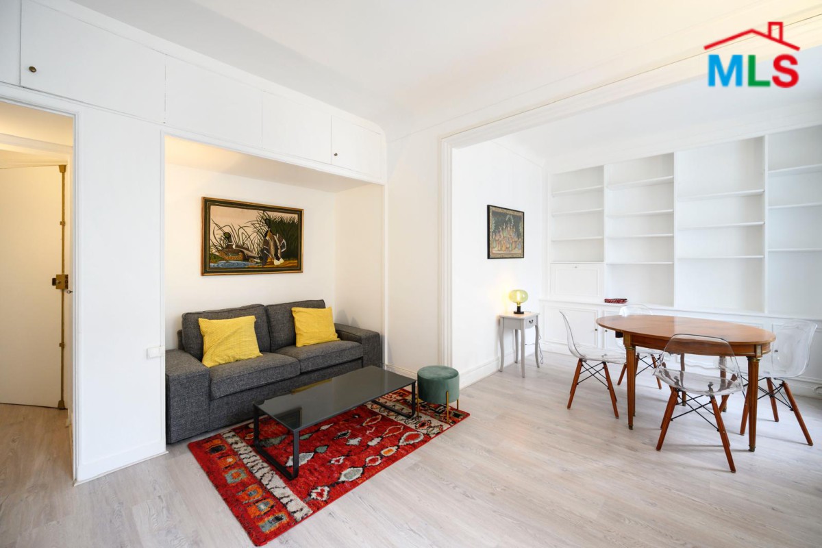 ONE BEDROOM APARTMENT FOR SALE l Ave. VICTOR HUGO I PARIS 16ème l FRANCE - 39m2