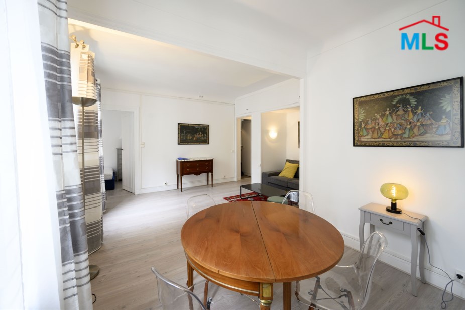 ONE BEDROOM APARTMENT FOR SALE l Ave. VICTOR HUGO I PARIS 16ème l FRANCE - 39m2