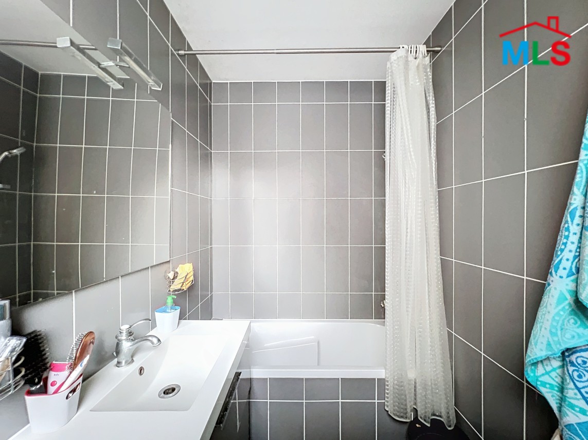 ONE BEDROOM APARTMENT FOR SALE l PARIS 16ème l FRANCE - 40m2