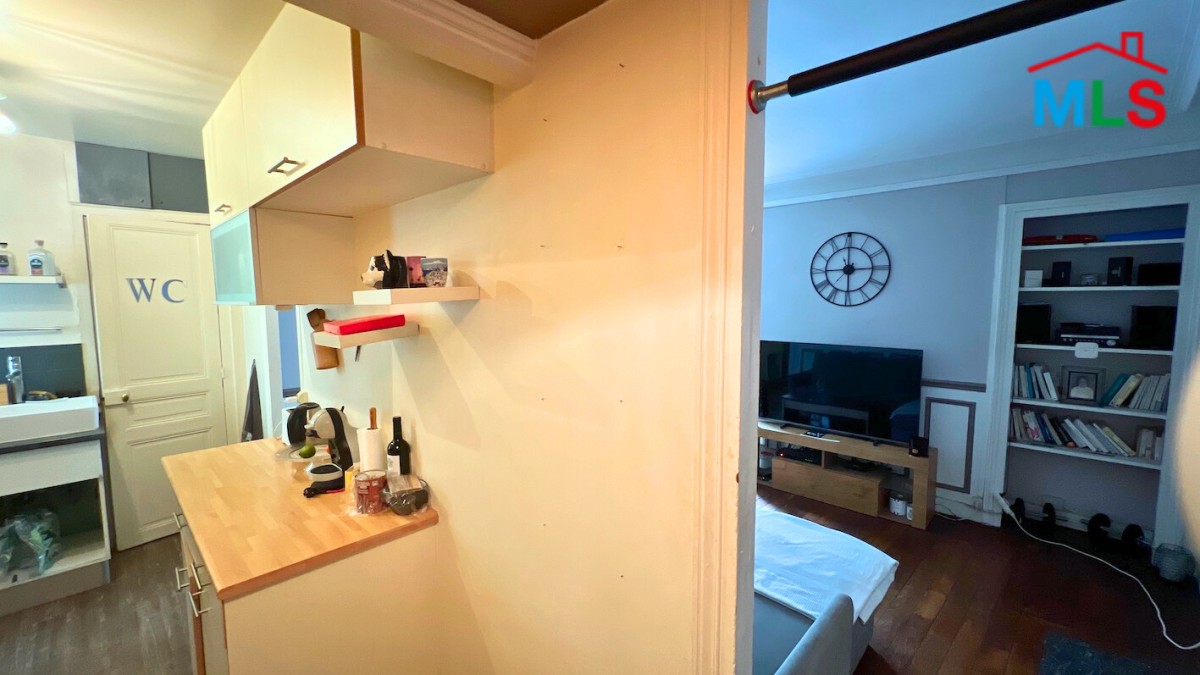 ONE BEDROOM RENTED APARTMENT FOR SALE l PARIS 15ème l FRANCE - 39m2