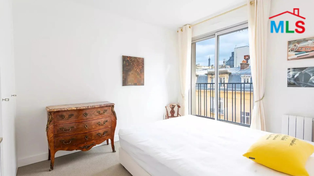 ONE BEDROOM APARTMENT FOR SALE IN PLACE RODIN I PARIS 16ème l FRANCE - 42m2
