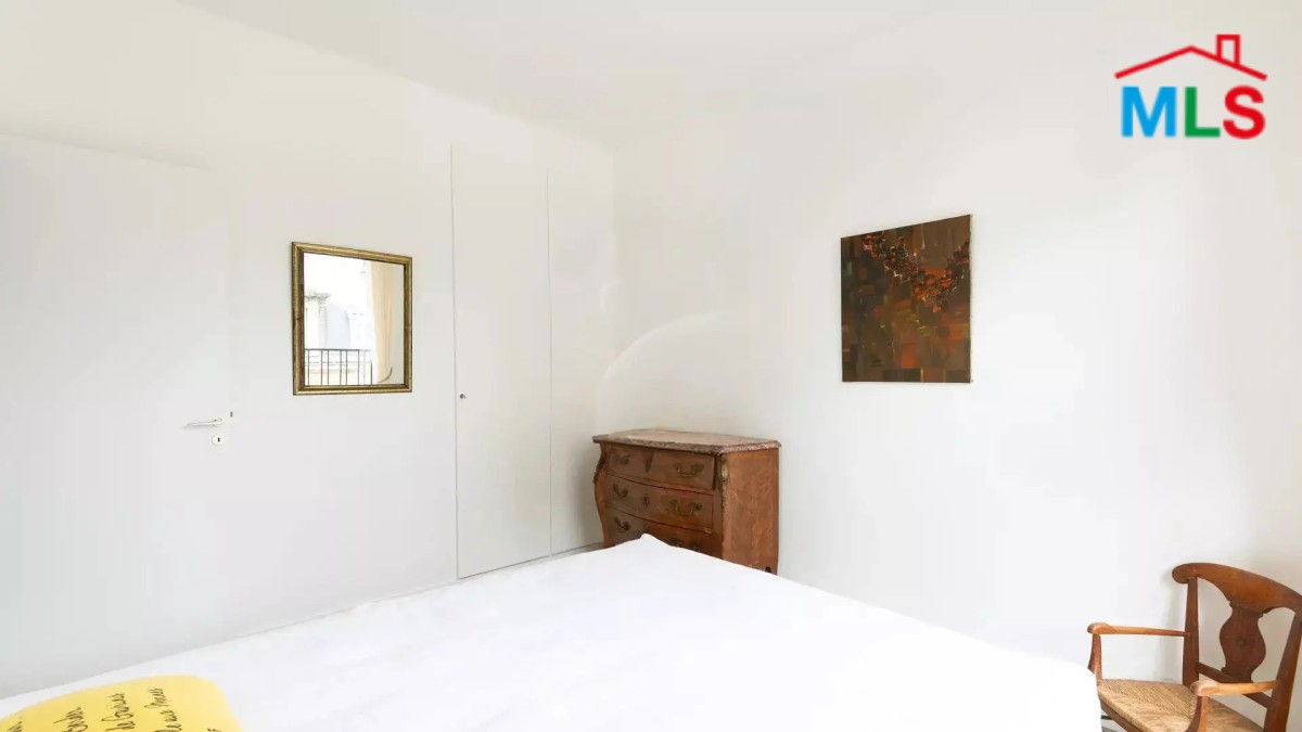 ONE BEDROOM APARTMENT FOR SALE IN PLACE RODIN I PARIS 16ème l FRANCE - 42m2