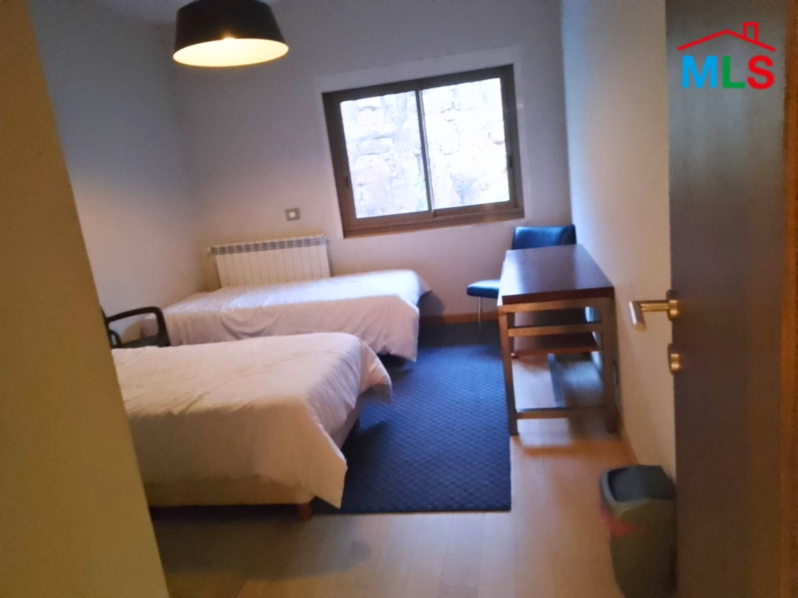 Chalet with Terrace For Sale in a Resort in Fakra, Kfardebian
