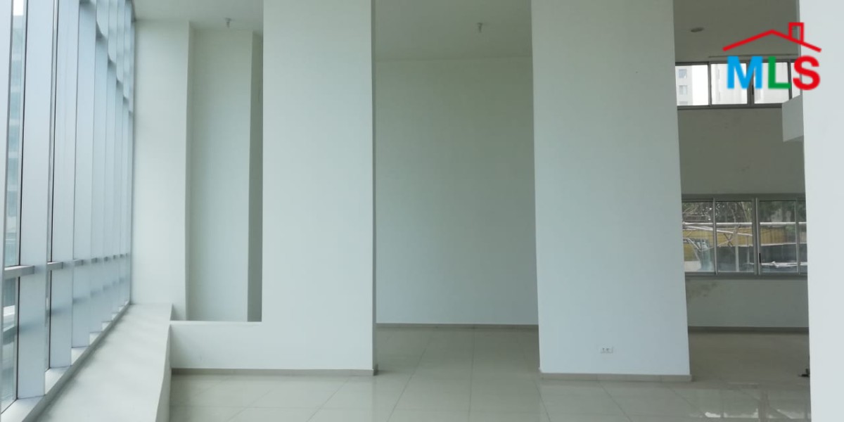 Showroom For Sale In A Prime Location In Sin El Fil