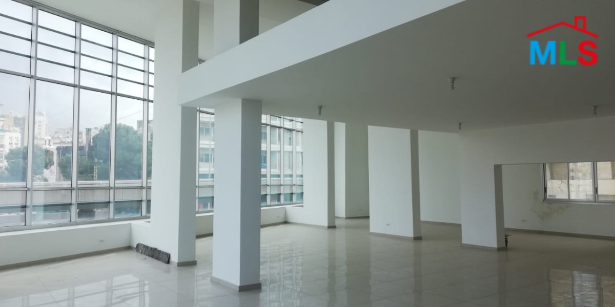 Showroom For Sale In A Prime Location In Sin El Fil