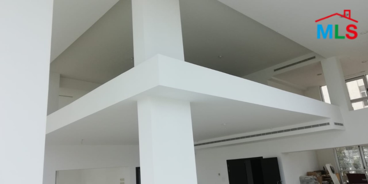 Showroom For Sale In A Prime Location In Sin El Fil