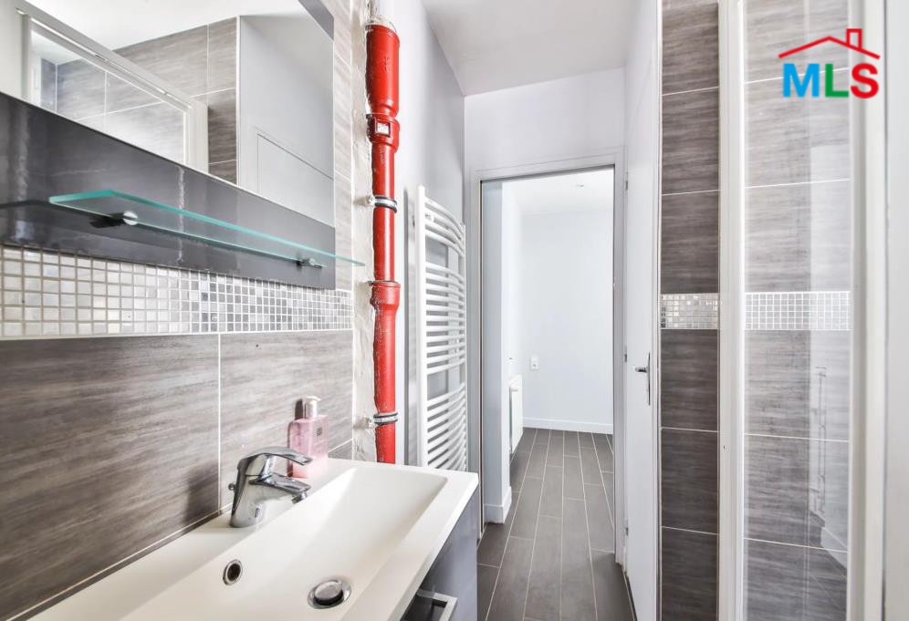 ONE BEDROOM APARTMENT FOR SALE l PARIS 16ème l FRANCE - 33m2
