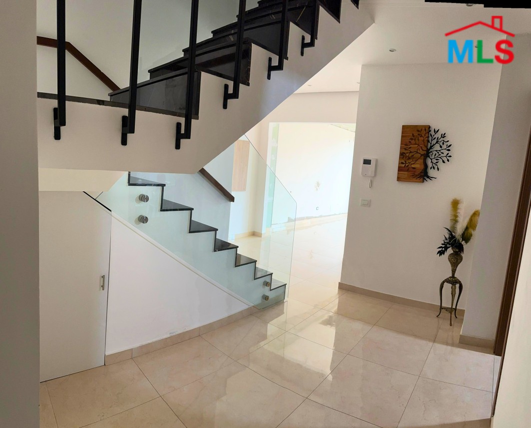 Duplex With Garden and Mountain View For Sale In New Mar Takla-Hazmieh