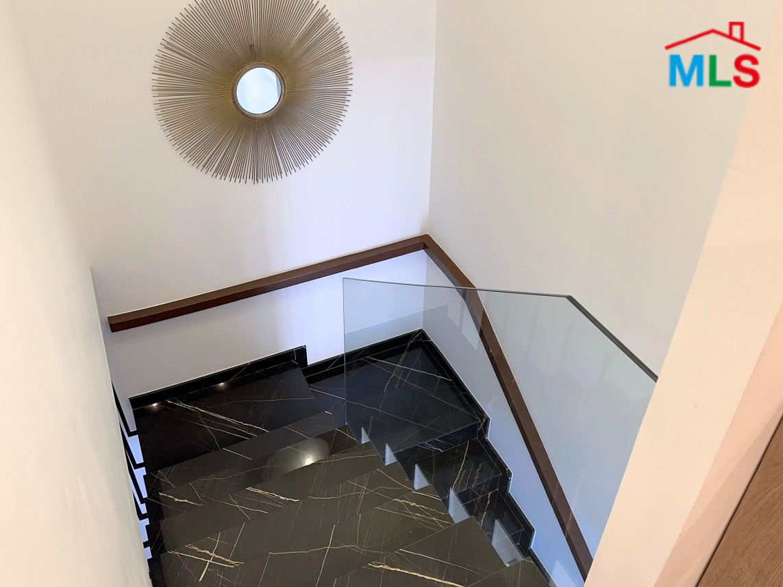 Duplex With Garden and Mountain View For Sale In New Mar Takla-Hazmieh