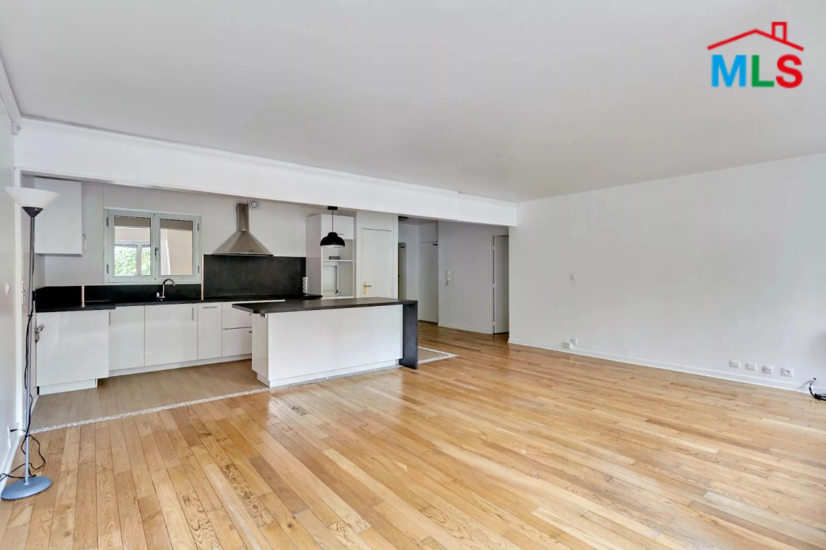 FURNISHED 2-BEDROOM APARTMENT FOR SALE l PARIS 16ème l FRANCE - 88m2