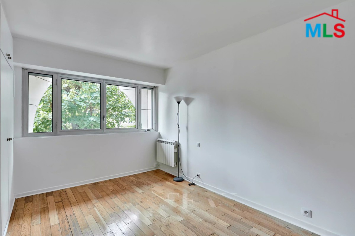 FURNISHED 2-BEDROOM APARTMENT FOR SALE l PARIS 16ème l FRANCE - 88m2