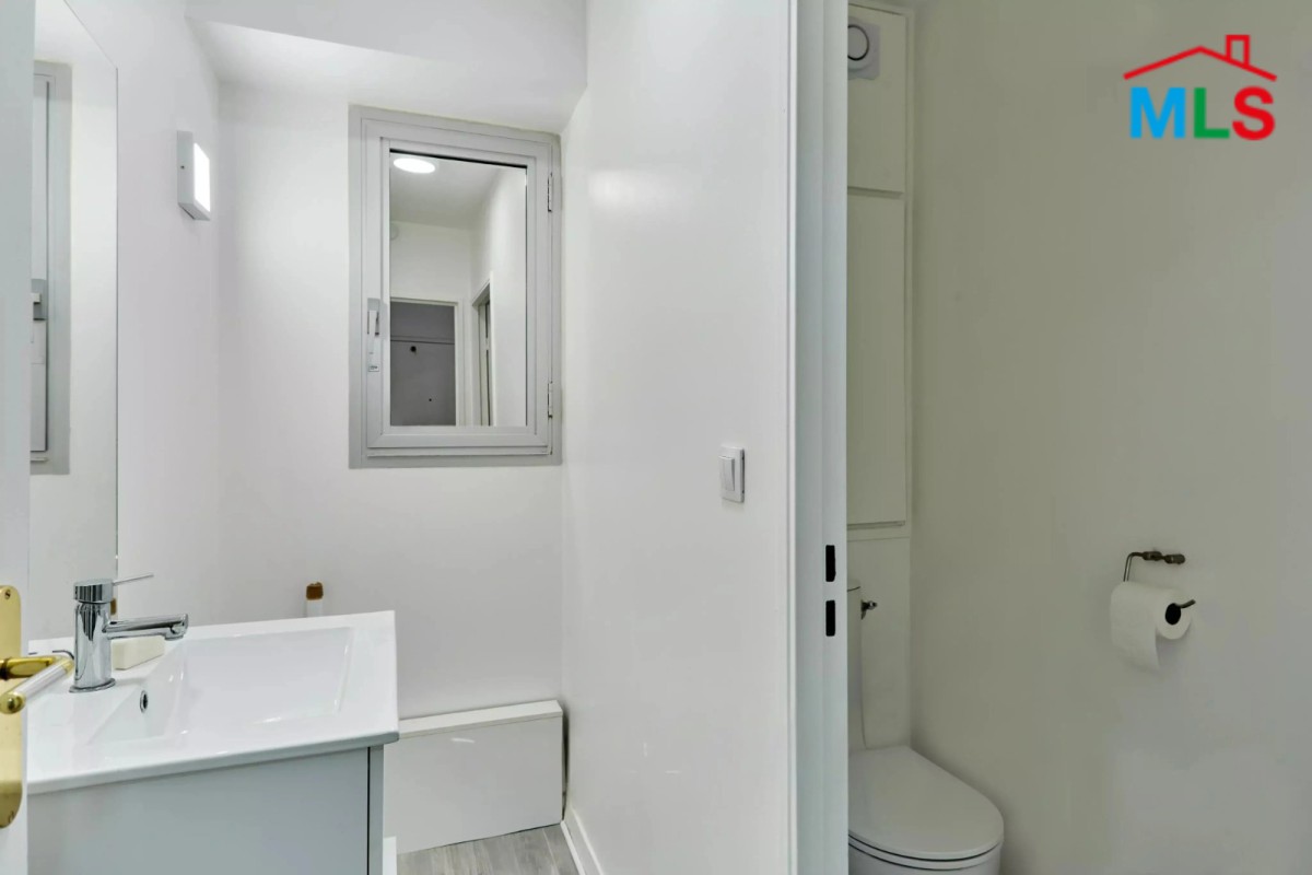 FURNISHED 2-BEDROOM APARTMENT FOR SALE l PARIS 16ème l FRANCE - 88m2